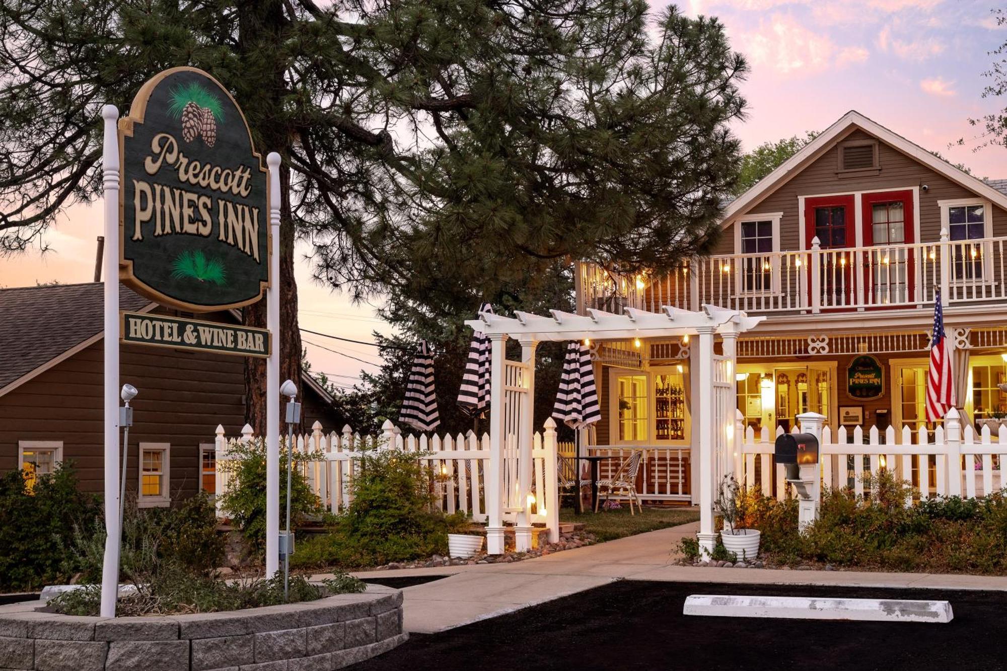 Prescott Pines Inn エクステリア 写真