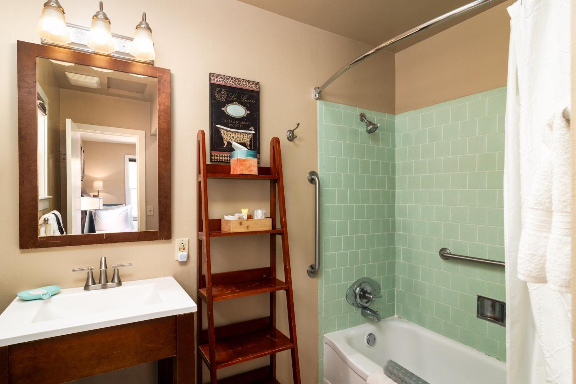 Prescott Pines Inn エクステリア 写真