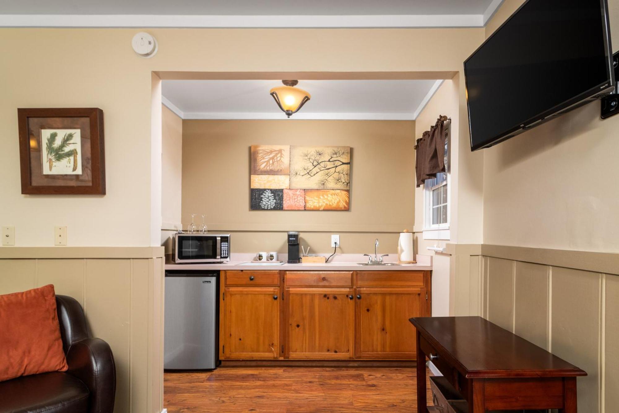Prescott Pines Inn エクステリア 写真