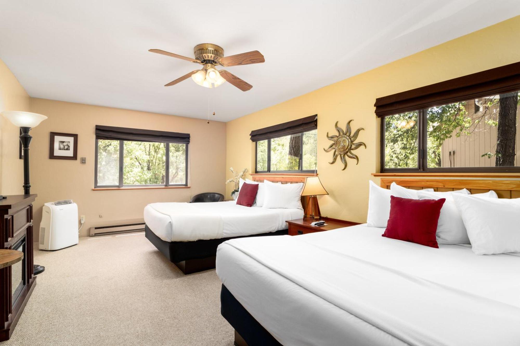 Prescott Pines Inn エクステリア 写真