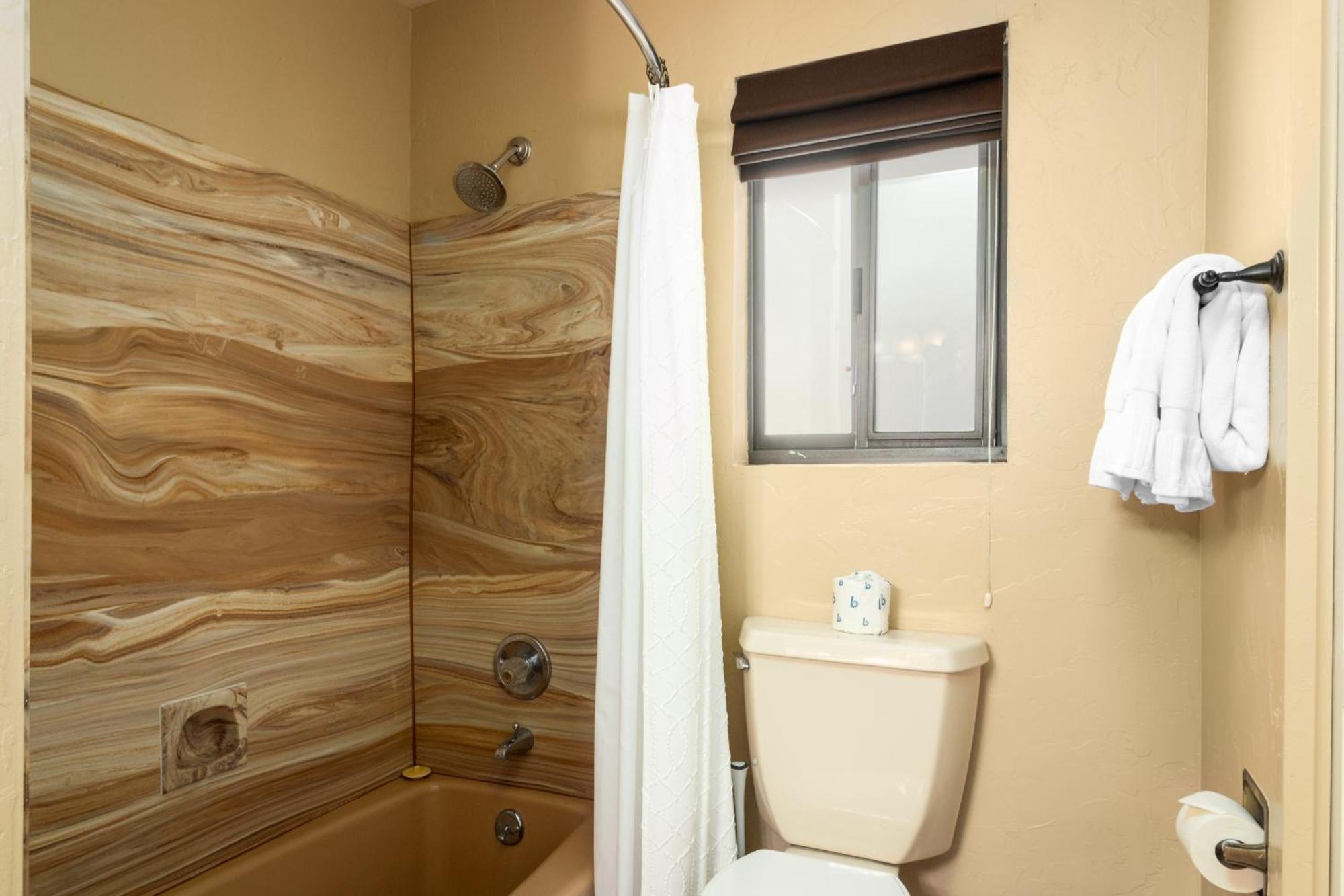 Prescott Pines Inn エクステリア 写真